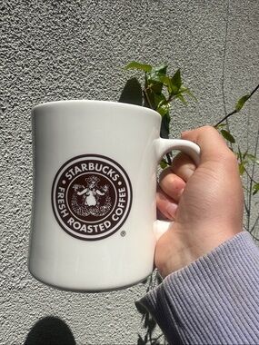 Collectable 2008 Starbucks White Ceramic Mug 16oz